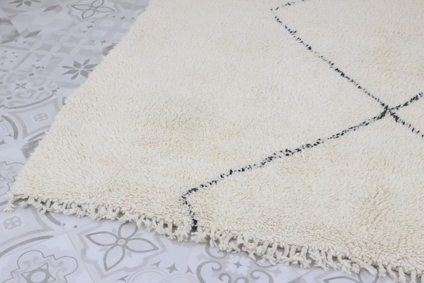 Beni Ourain Berber carpet Diamond 227x303 cm